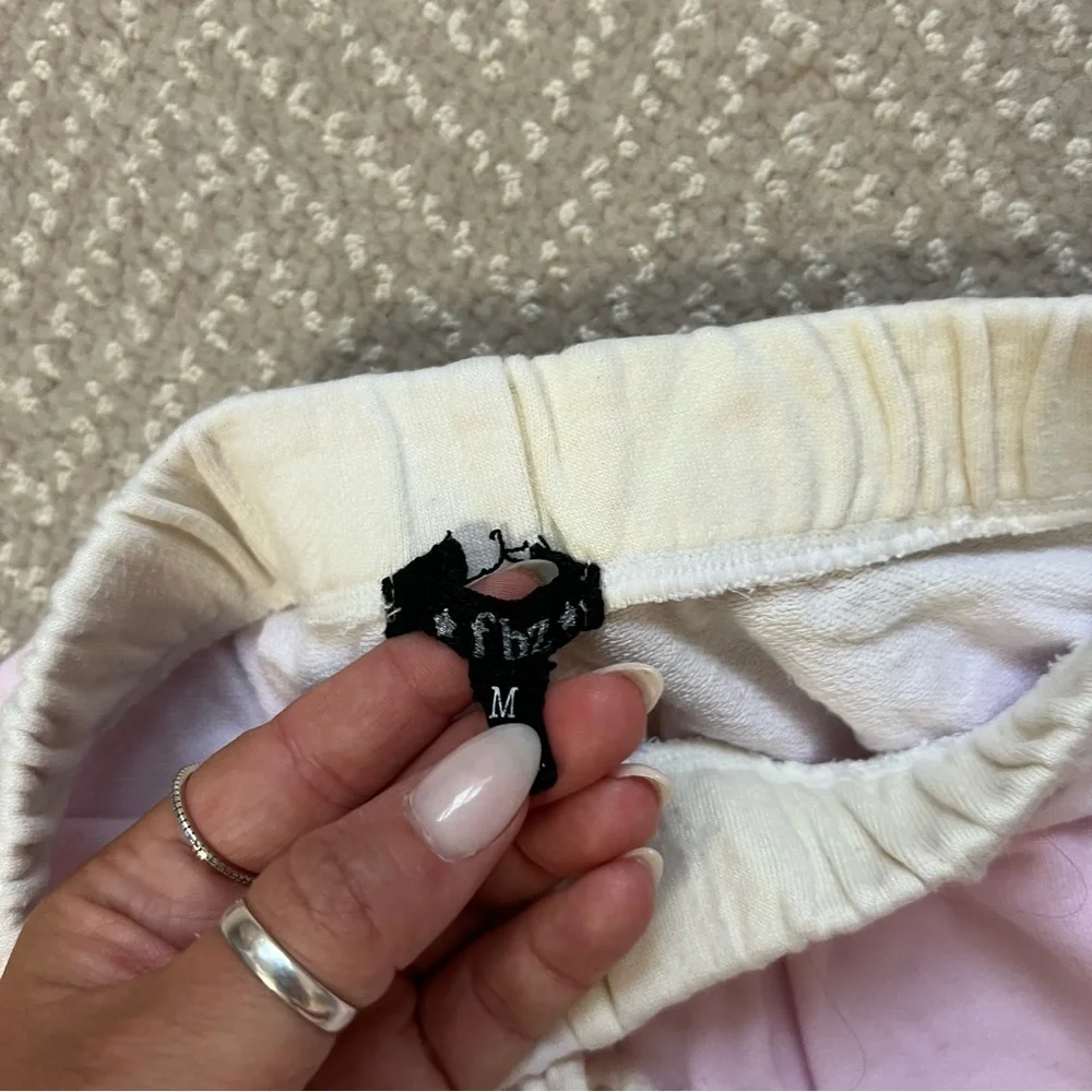 Flowers by Zoe Sweatpants Medium - Picture 3 of 3